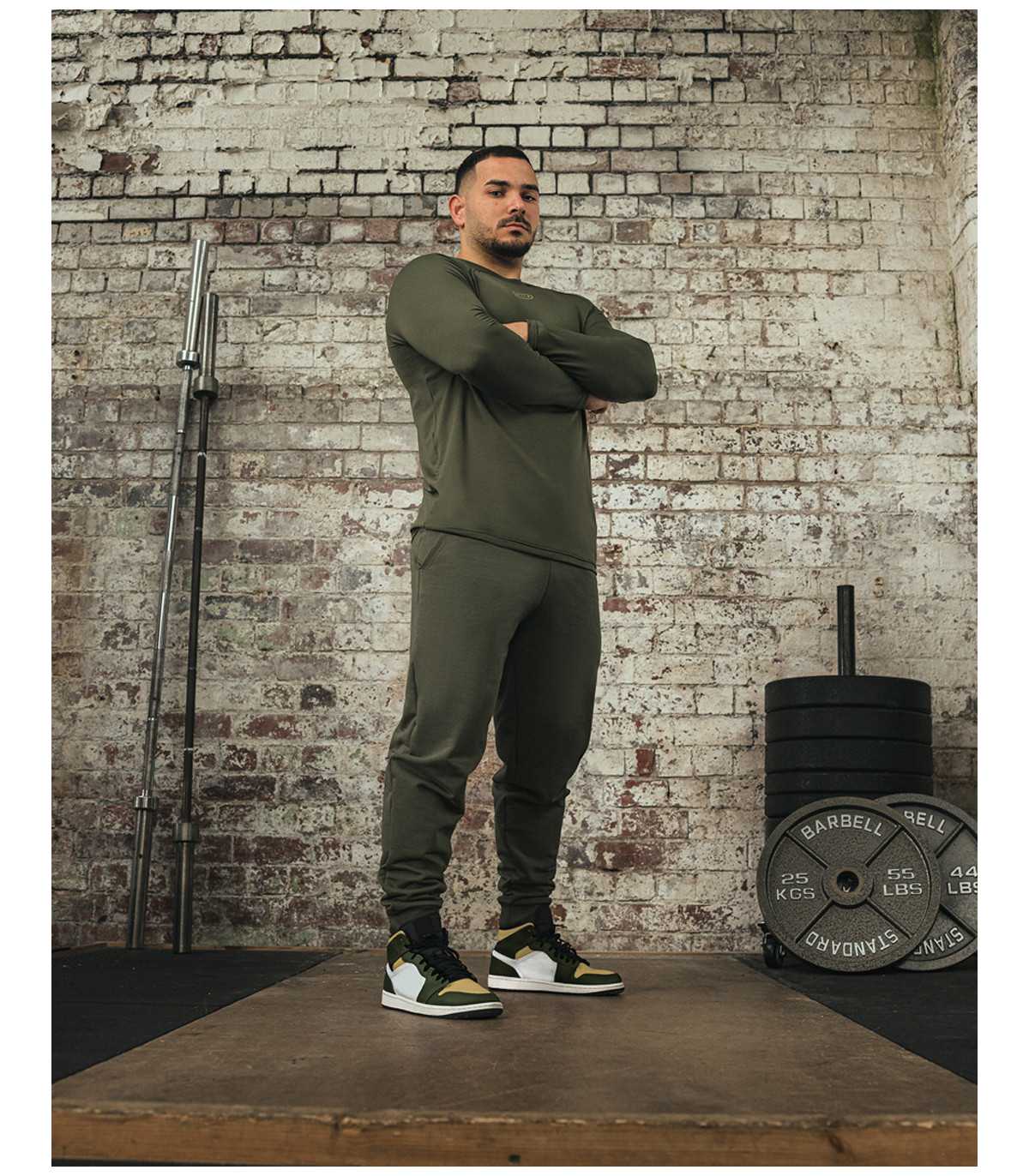 RESOLVE - Joggersy męskie